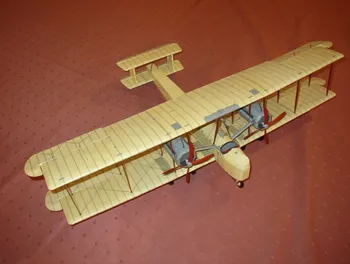 1:33 DIY Papírový Model Britského Bombardéru Vickers 