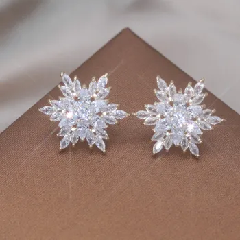 14K Zlato Pokovování Korea Nový Design, Módní Šperky Luxusní Zirkon Snow Flower Náušnice Elegantní Ženy Party Doplňky
