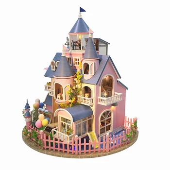 Cutebee DIY Doll House 3D Hrad v Evropském stylu Velké Vile Kit Dřevěný Domeček pro panenky pro dětské Přátele Dárek k Narozeninám