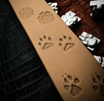 Roztomilé zvířecí stopy ražba formy Ručně vyráběné kožené značky hliníkový štítek kožené řezbářství ruční nástroje